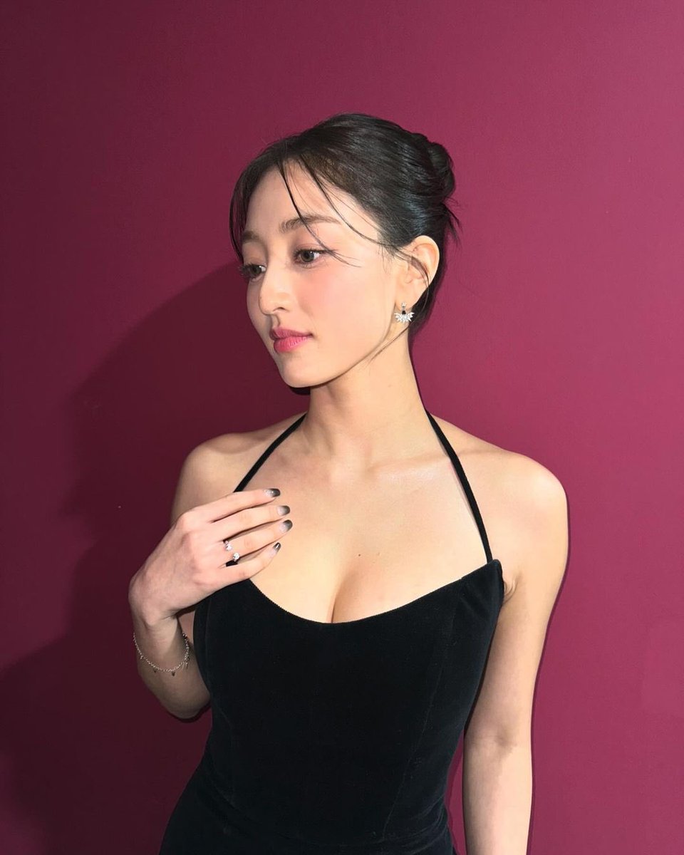 jihyo tweet media