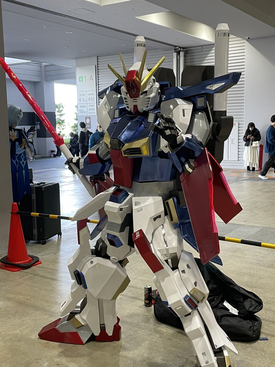 C103コスプレ ZZガンダムだ！！