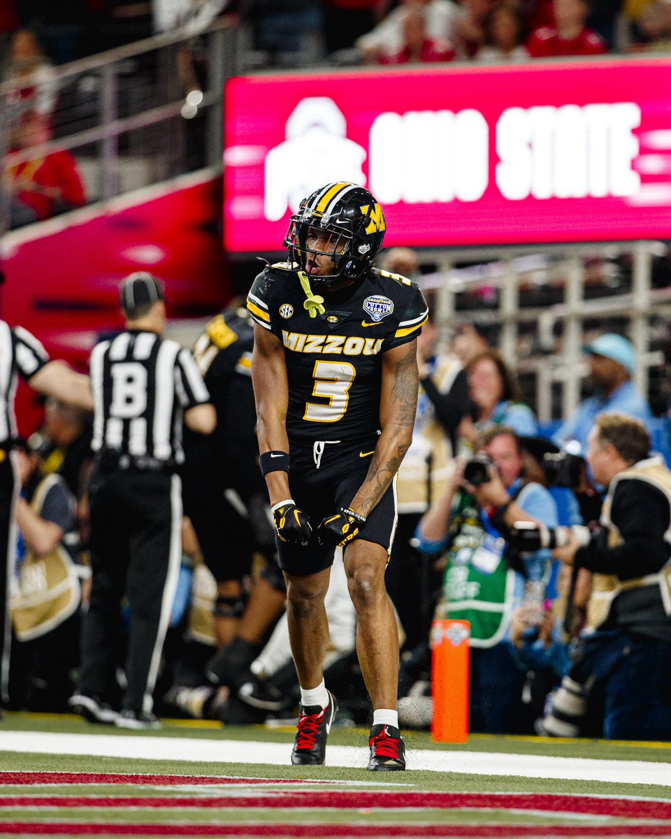 COUNT ON 3.

#MIZ 🐯🏈