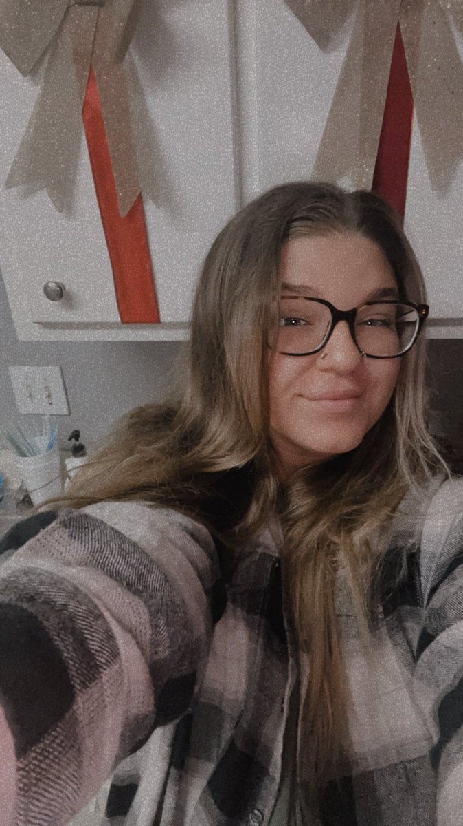 sydmgram's tweet photo. been that bitch, still that bitch https://t.co/h88fVdH30W