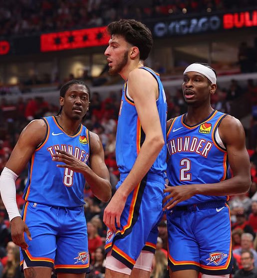 ThunderChats's tweet photo. In December alone the Thunder have beaten the other 3 top 4 seeds in the Western conference by an average margin of victory of 17.2 points in 4 games 

1 Minnesota Timberwolves
3 Denver Nuggets (twice)
4 Los Angeles Clippers 

Y’all still sleeping?

#ThunderUp https://t.co/hwhgv3Sslx