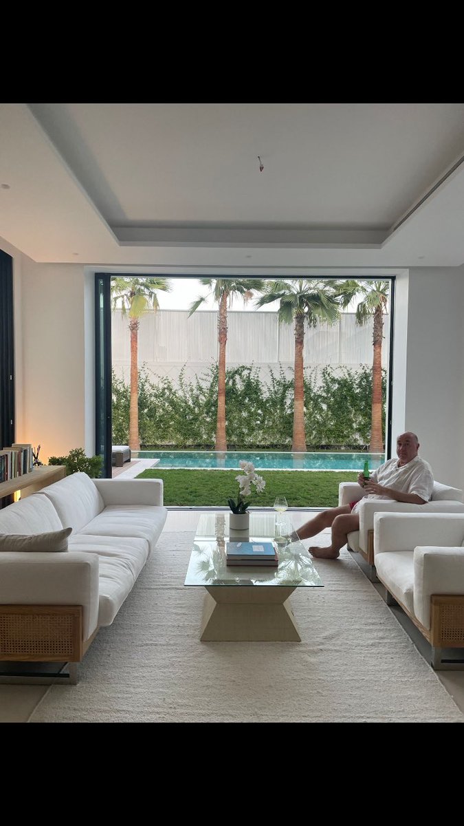 Steve Bunce tweet media