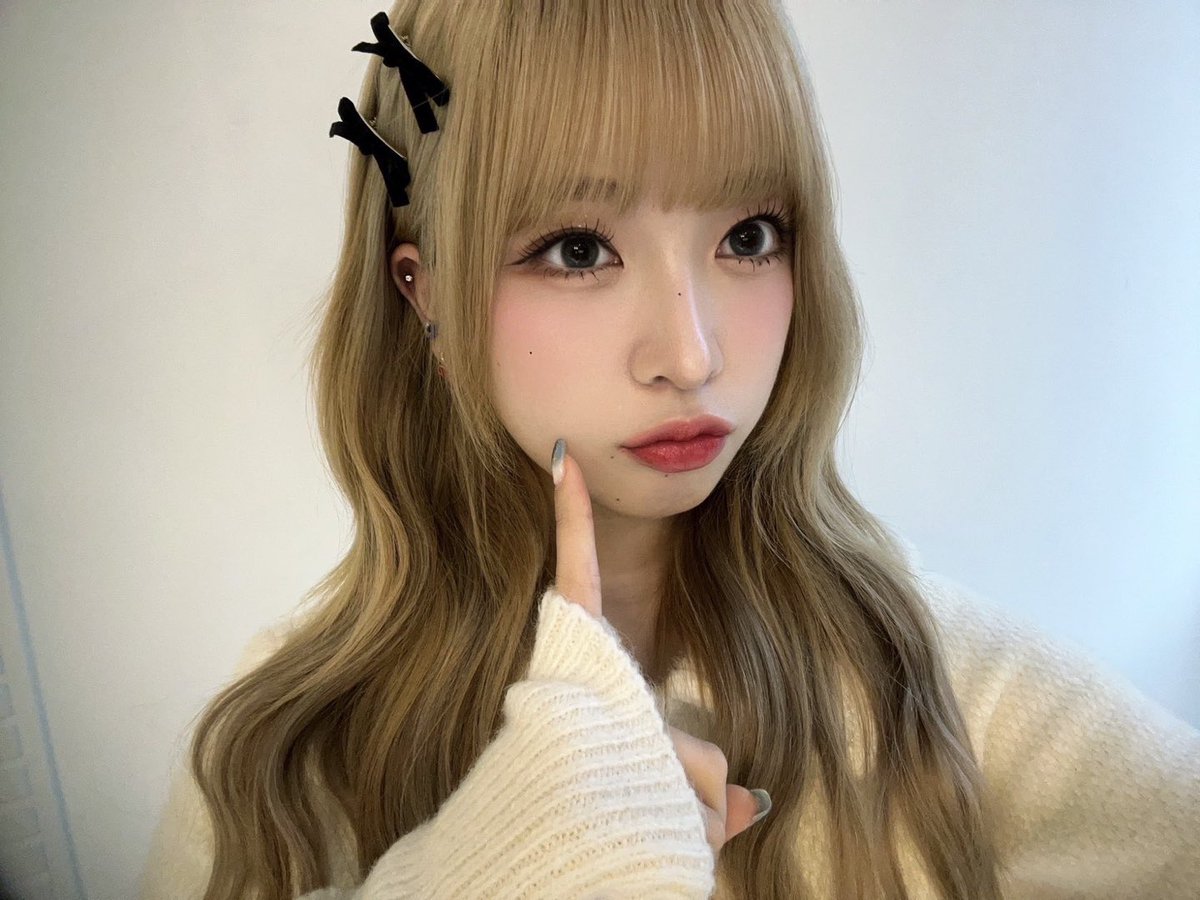 Billlieofficial's tweet photo. [#하루나] ♡ヾ(๑╹◡╹)ﾉ올해도 고마웠어요 빌리브◡̈

#Billlie_Letter https://t.co/iIwEZqqH2m