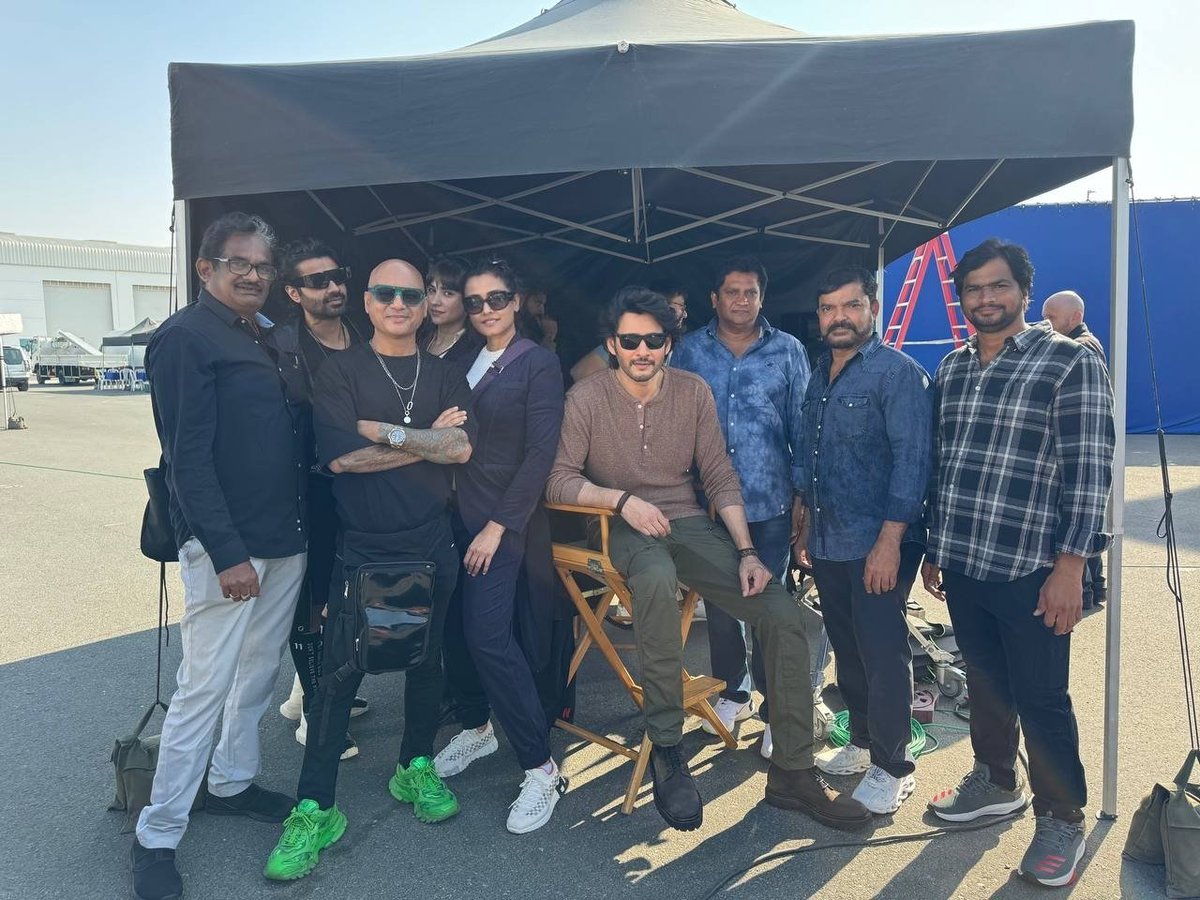 urstrulyMahesh's tweet photo. "Dew"ing it in Dubai!!! 

#TeamMB @MountainDewIn https://t.co/19o6K7Zao8