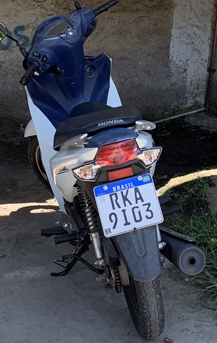 ME AJUDEM COMPARTILHANDO!!!😭
SÓ DEUS SABE O QUANTO PEDI MINHA FILHA PRA ME TIRAREM ELA ASSIM, ELA FOI FURTADA PARADA, NA PONTE VERDE EM VIGARIO. 

MOTO FURTADA EM FRENTE AO POSTO DE GASOLINA NA BULHÕES MACIEL EM VIGARIO GERAL (PONTE VERDE) 

QUALQUER INFORMAÇÃO SERÁ VÁLIDA! 🙏🏽