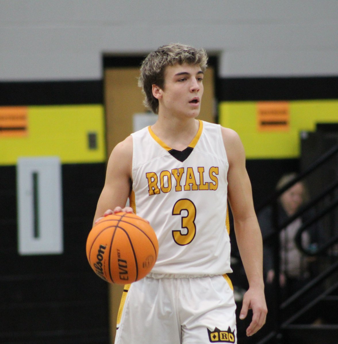 jamesta50's tweet photo. 🏀 @RoyRoyalsHoops  defense and hot shooting down rival @WeberHighBB  76-67. Backcourt duo Bronson Belnap @brbBronny3  and @CSchuffenhauer1 are super underrated, and bring it. @colby_frokjer drained 5 3-pointers and finished with 19 points for Roy. @FiL_Hannah @CoachCoz21 https://t.co/7mFhdanD3f