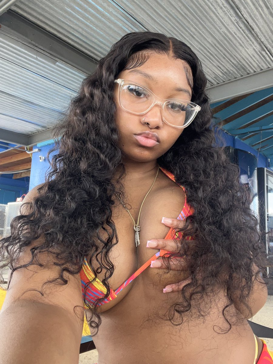 zari 👅 tweet media