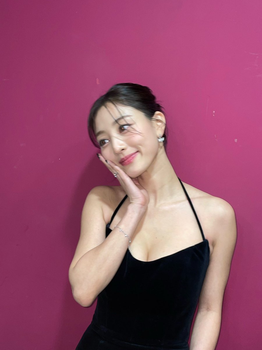 jihyo tweet media