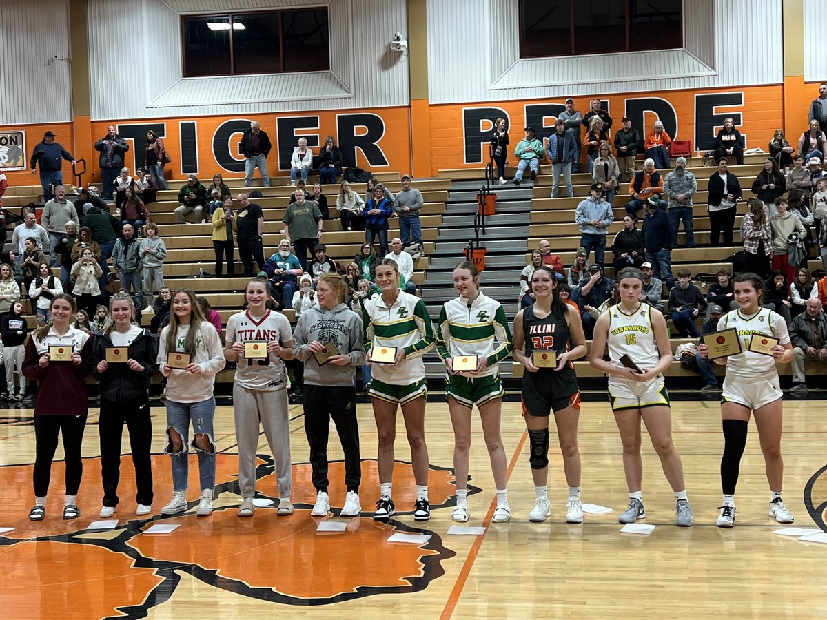 Congrats to the IB girls 🏀 on a 2nd place finish at the Beardstown Lady Tiger Classic. Congrats to <a href="/LilyLuczkowiak/">Lily Luczkowiak</a> on being selected to the All Tournament team. <a href="/KurtPegler/">Kurt Pegler</a> <a href="/hoijim/">Jim Mattson</a> <a href="/AdamDuvall/">Adam Duvall</a> <a href="/ib327athletics/">IB 327 Athletics</a>