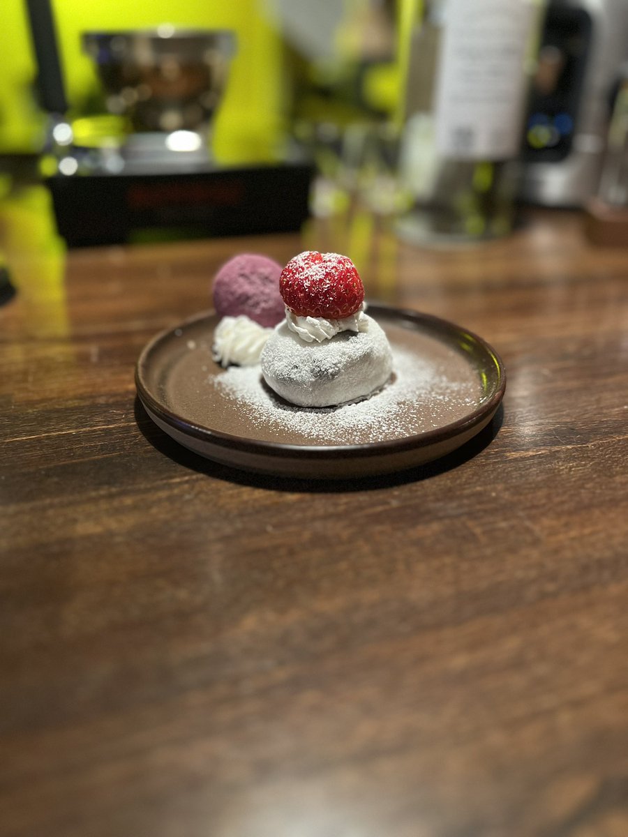 MNHqbROdBAzTHKx's tweet image. 皆んな大好き💕いちご大福🍓
昼営業やってまーす。
#petitparty #Bihoro #kitami #espressocoffee #coffee #cafe #DILUcoffee