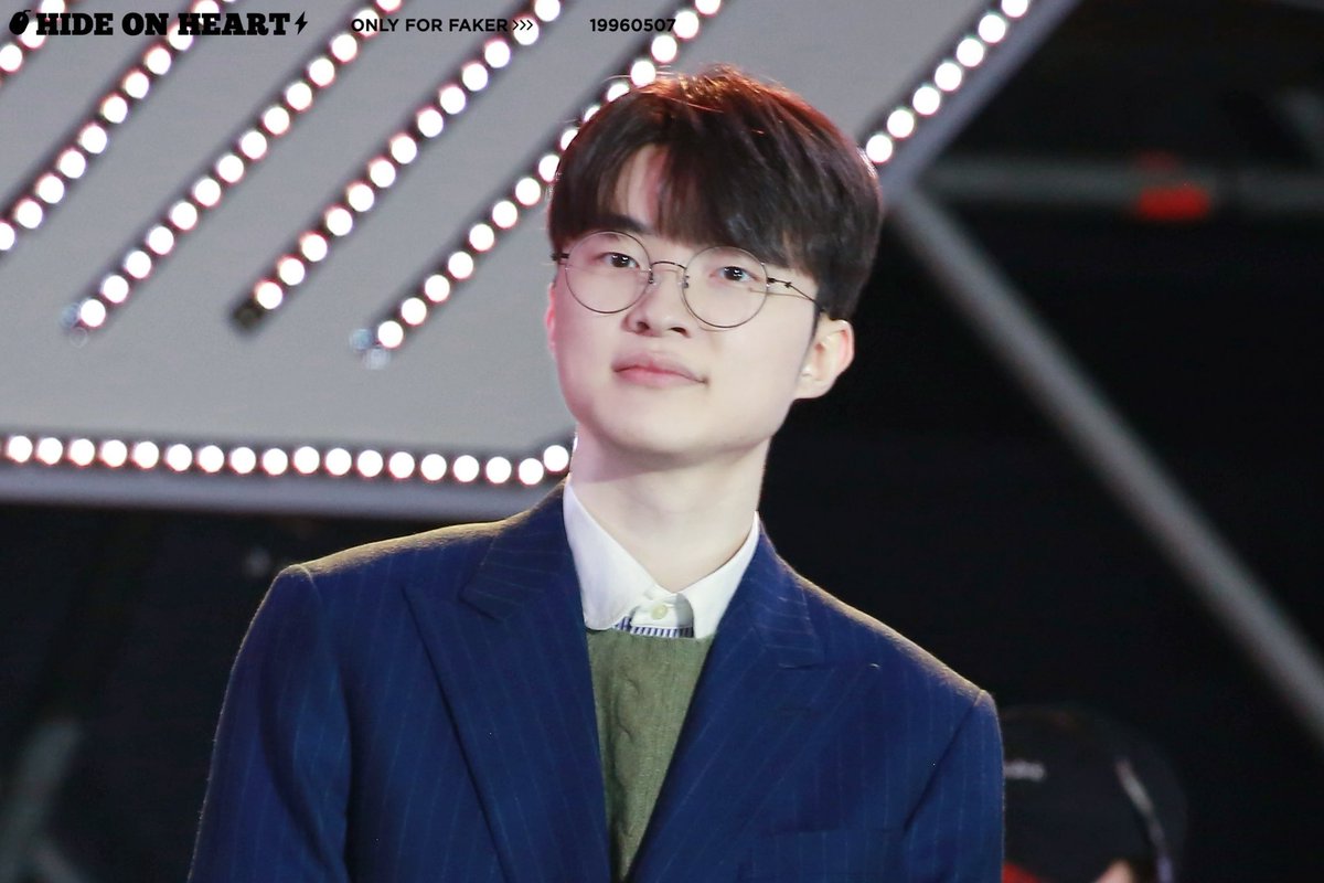 T1 FAKER

엉~?🐱

<a href="/faker/">T1 Faker</a> #FAKER #페이커 #T1CON #T1WIN #T1Fighting