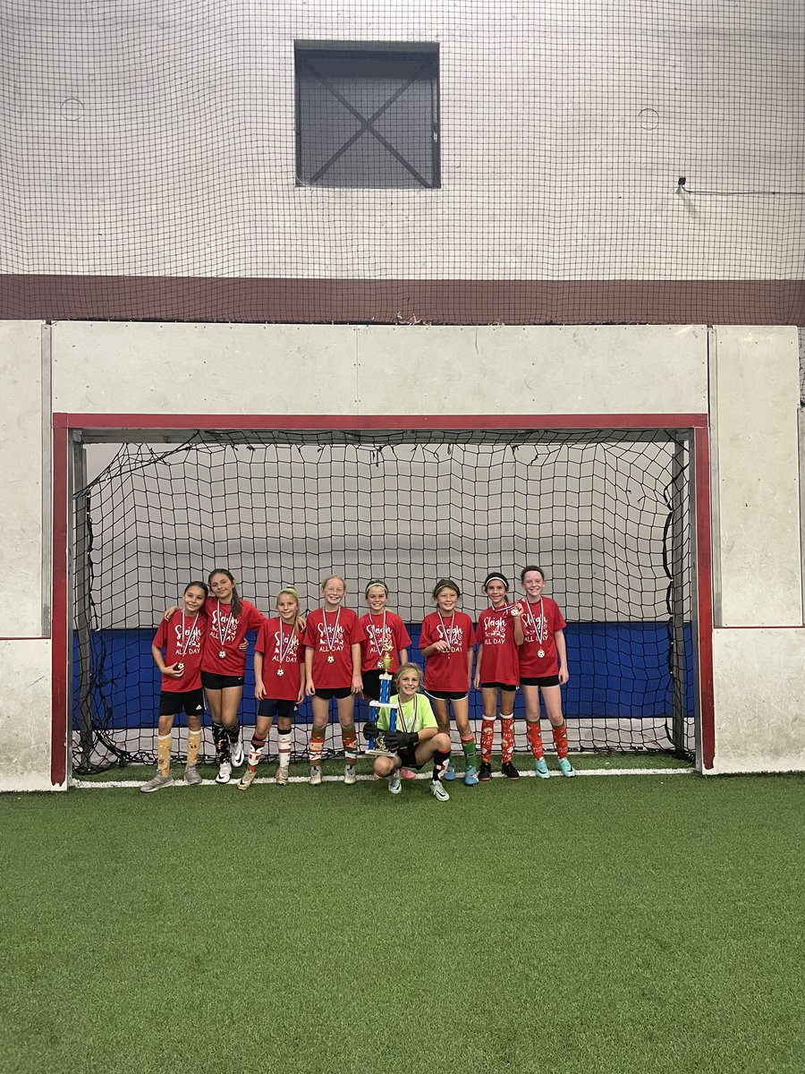 TTChristmasCup's tweet photo. Sleigh All Day are your 2013G Premier Champions #christmascup https://t.co/HfUfJIp26A