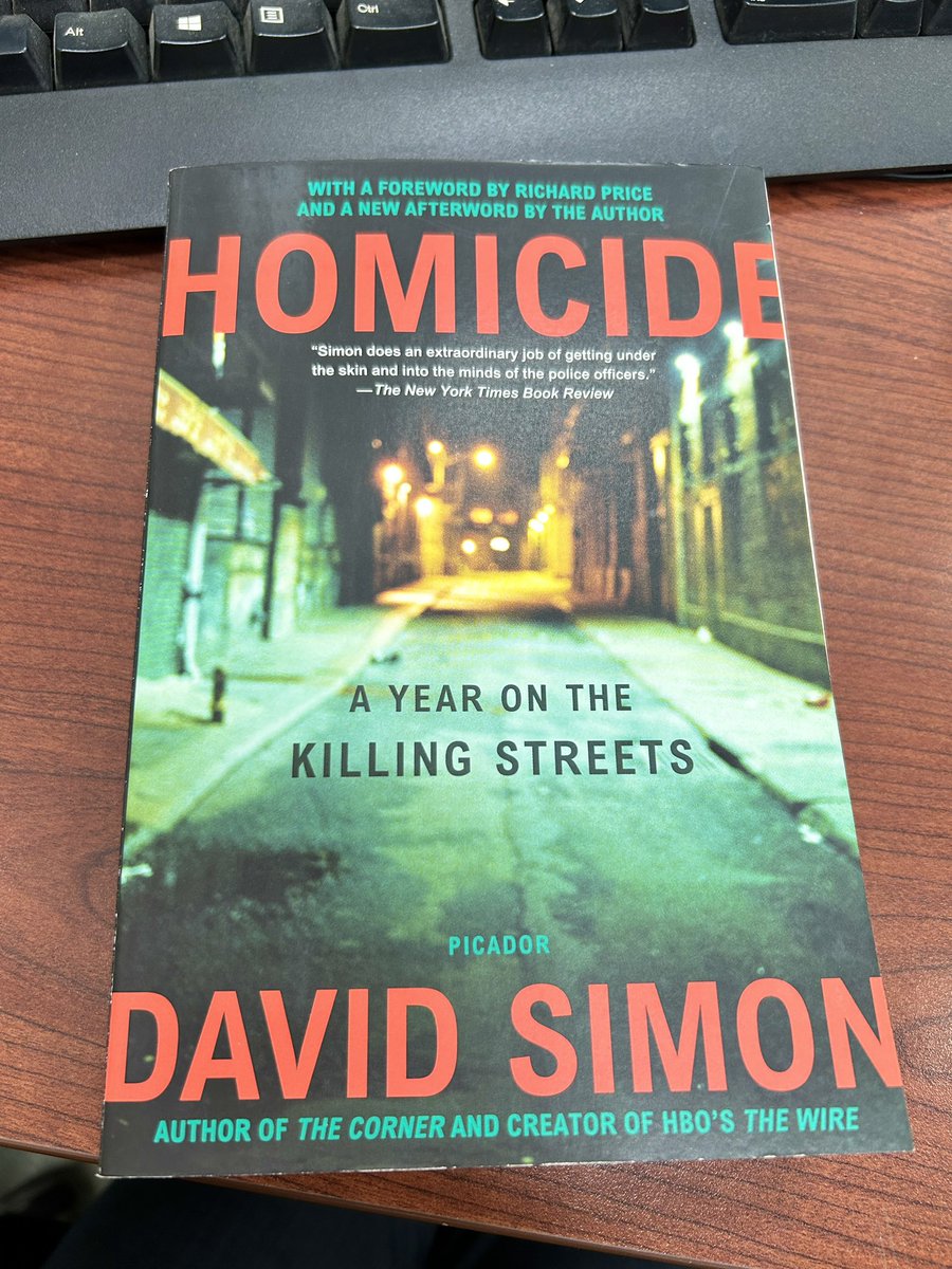Went to work overtime today, and #HomicideAYearOnTheKillingStreets was finally delivered🥹Not in the mood for work right now 
#HomicideLifeOnTheStreet 
#TheWire