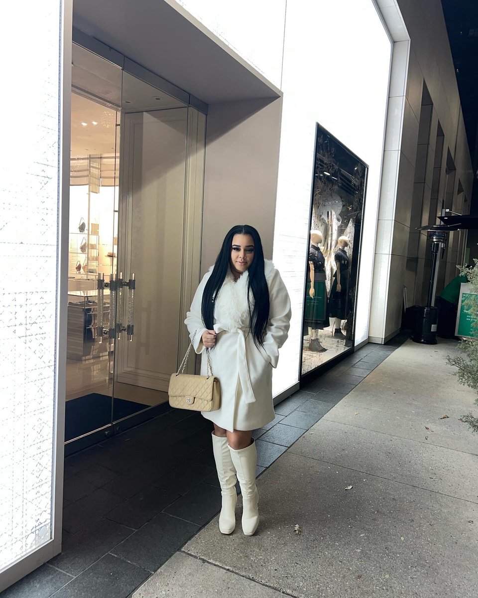 Redd__Robyn's tweet photo. 🤍❄️ https://t.co/BgvKnzUguI