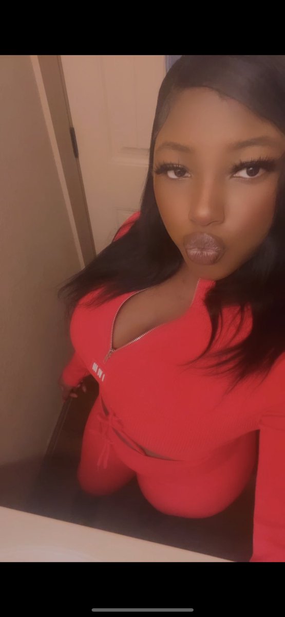 TinkSocold's tweet photo. Dirty hoes mad ass fat &amp; I’m pretty😘 https://t.co/cIcHijWcWb