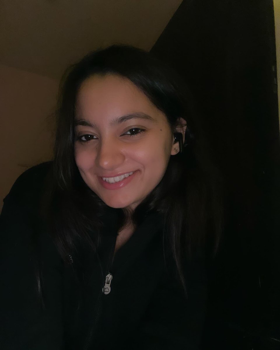 ivyiris77's tweet photo. winter is here🥰 https://t.co/ug6EhekL0v