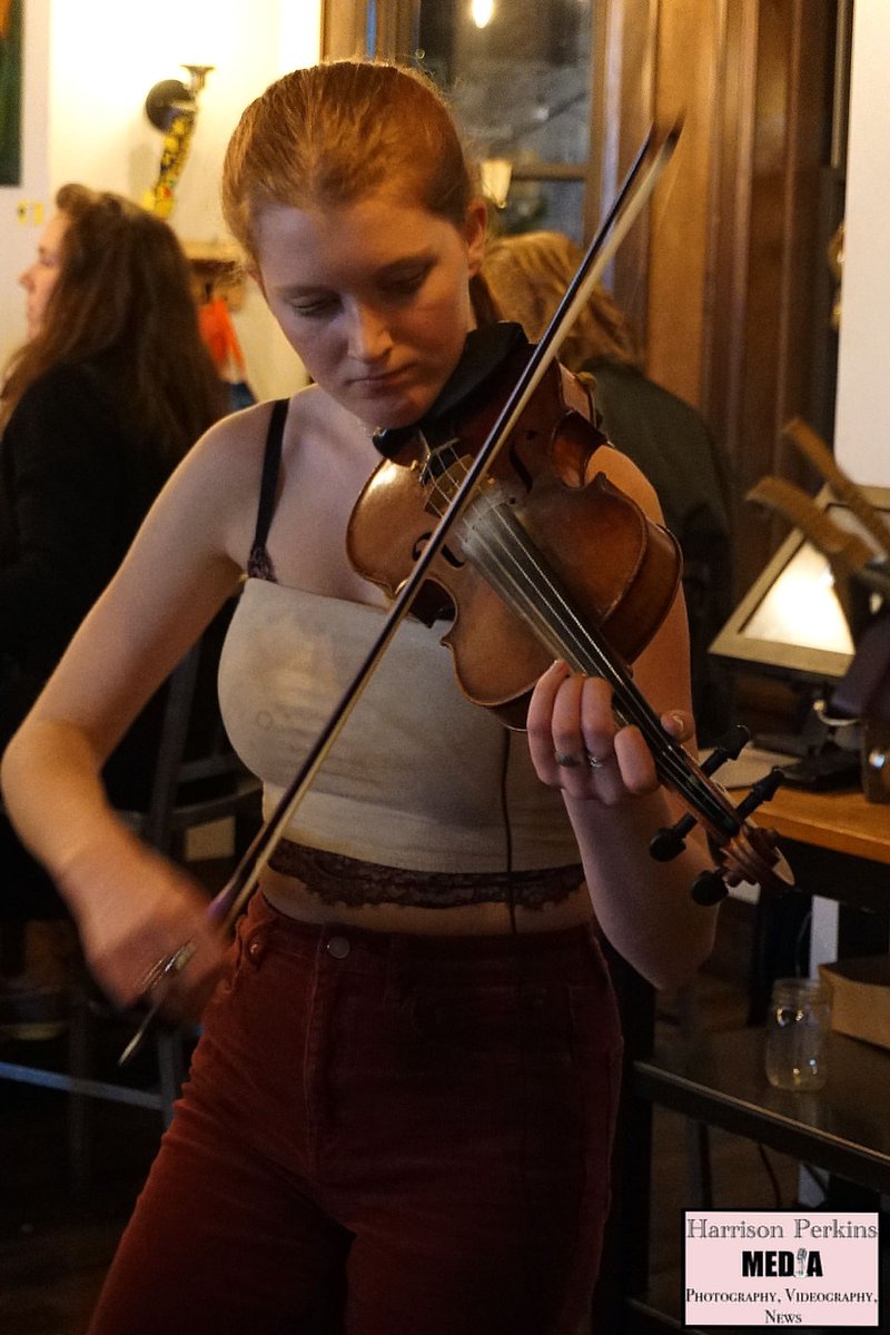 irish_millie's tweet photo. Thanks to everyone who came to see our last show of 2023 at @PublicanHouse in downtown Ptbo! Murray &amp; I ❤️ playing our tunes for you &amp; we can’t wait to see what 2024 brings ❤️🎻 #localmusic #livemusic #celticmusic #folkmusic #fiddletunes #fiddlemusic #peterboroughmusicians https://t.co/oxQ3AGWQE0