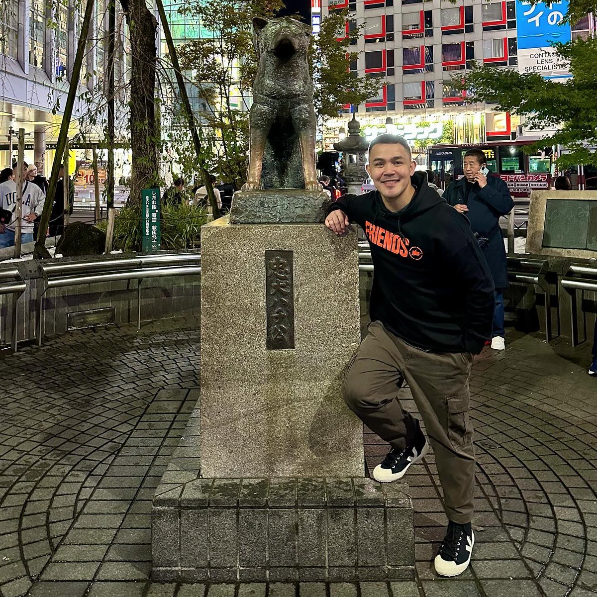 catch_epoy's tweet photo. When in Shibuya, Hachikō is always a spot to dropby…🫰🏻❤️🇯🇵 https://t.co/EGsfcToUB5