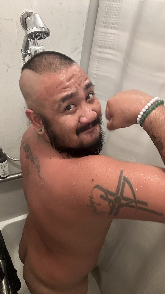 startingRUKUS's tweet photo. New hair cut.. bringing back my Mohawk #gaybear #gaypanda #gaycub https://t.co/fhTLICciZ4
