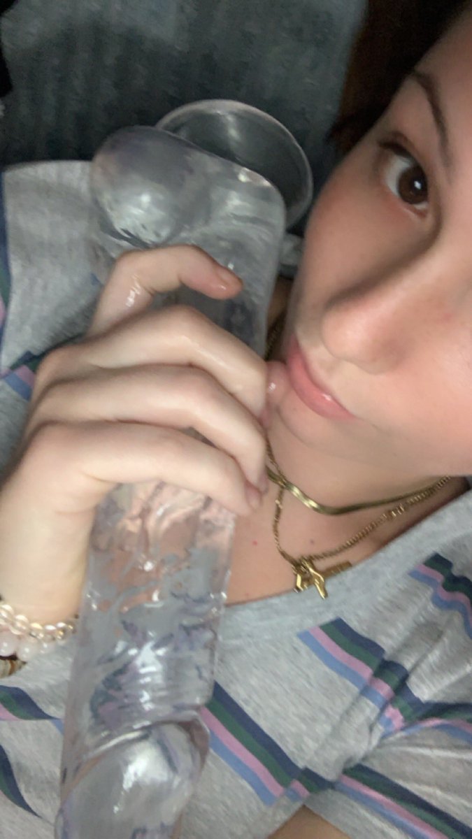 adnapdenots's tweet photo. A small clip for you, loves <3 

Full video in link in bio!! 
#nsfwtwt #goodgirl #nsfwsub #flipaclip #ContentCreator https://t.co/WdTq8MggKs