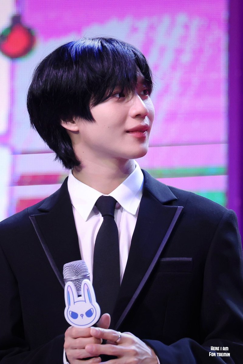 Here-iam tweet media