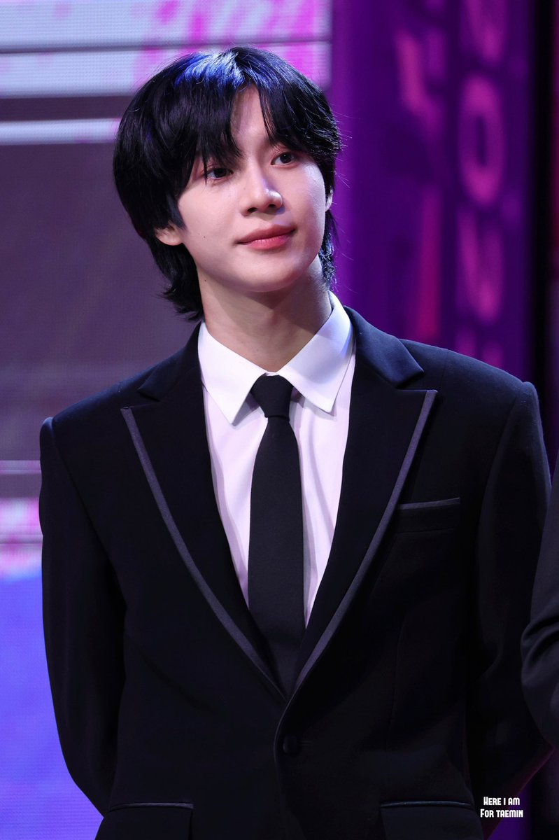 Here-iam tweet media