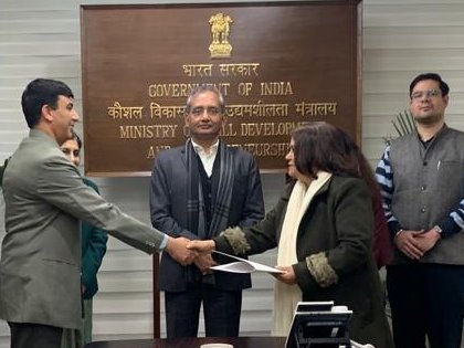 TRIFED, and @NIESBUDNOIDA of @MSDESkillIndia join hands to facilitate identification, training & livelihood opportunities to #PVTG communities under #PMJANMAN. Landmark MoU signed b/w two organizations signifies a collaborative effort to uplift and empower PVTG communities.