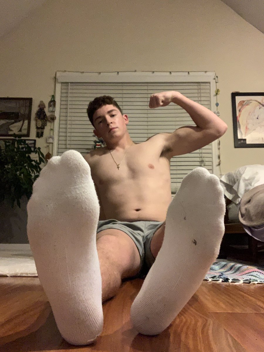 MasterApollo23's tweet photo. Missing me throughout the holidays? https://t.co/CzI3zzZZui