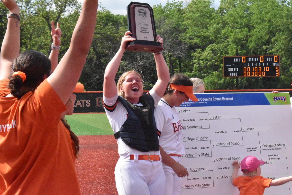 BakerAthletics's tweet image. On day 6 of our 12 Days of Christmas, we recognize the 2022-23 softball team who earned the following accolades!

- Heart Regular Season Champions
- NAIA Opening Round Champions
- NAIA World Series Appearance
- NFCA Region V Coaching Staff of the Year