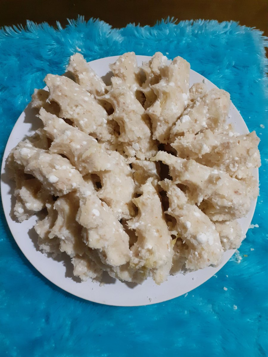 MajuMedan's tweet photo. Itak itak duren
Penganan sederhana yang dibuat di saat istimewa, dalam suasana yang penuh suka cita. https://t.co/HEIQf5r5Lf