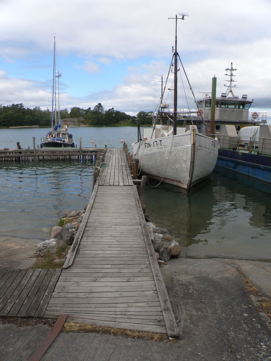 Joulun jälkeen tulee juhannus - kohta on taas kesä! #veneily #veneilykesä2024 #juhannus #kesä