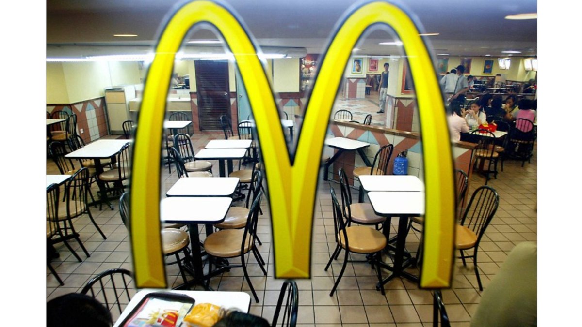 ChannelNewsAsia's tweet photo. McDonald's Malaysia sues Israel boycott movement for US$1.3 million in damages https://t.co/TiT5CdiS95 https://t.co/2uxgbzVuOL