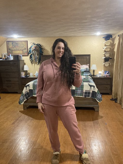 Sexy Saturday morning!  Today is my hubbys  @TRWSwinger  bday and I want to share some sexiness with<a class="tags" target="_blank" title="On Twitter" href="/?out=eyJ0eXAiOiJKV1QiLCJhbGciOiJIUzUxMiJ9.eyJpYXQiOjE3MTk1Njc4ODEsImlzcyI6InR3cG9ybnN0YXJzLmNvbSIsIm5iZiI6MTcxOTU2Nzg4MSwiZXhwIjoxNzUxMTAzODgxLCJyZWRpcmVjdF91cmwiOiJodHRwczovL3R3aXR0ZXIuY29tL1RSV1N3aW5nZXIifQ.t0nlUs2UppOMZ7MjPnFn06OLkx5MPWHFbBV55M636KBQCUjJtGN8-q0MgJ6TocJomDsXC9GRExUki3qwPfAXgQ">@TRWSwinger</a>