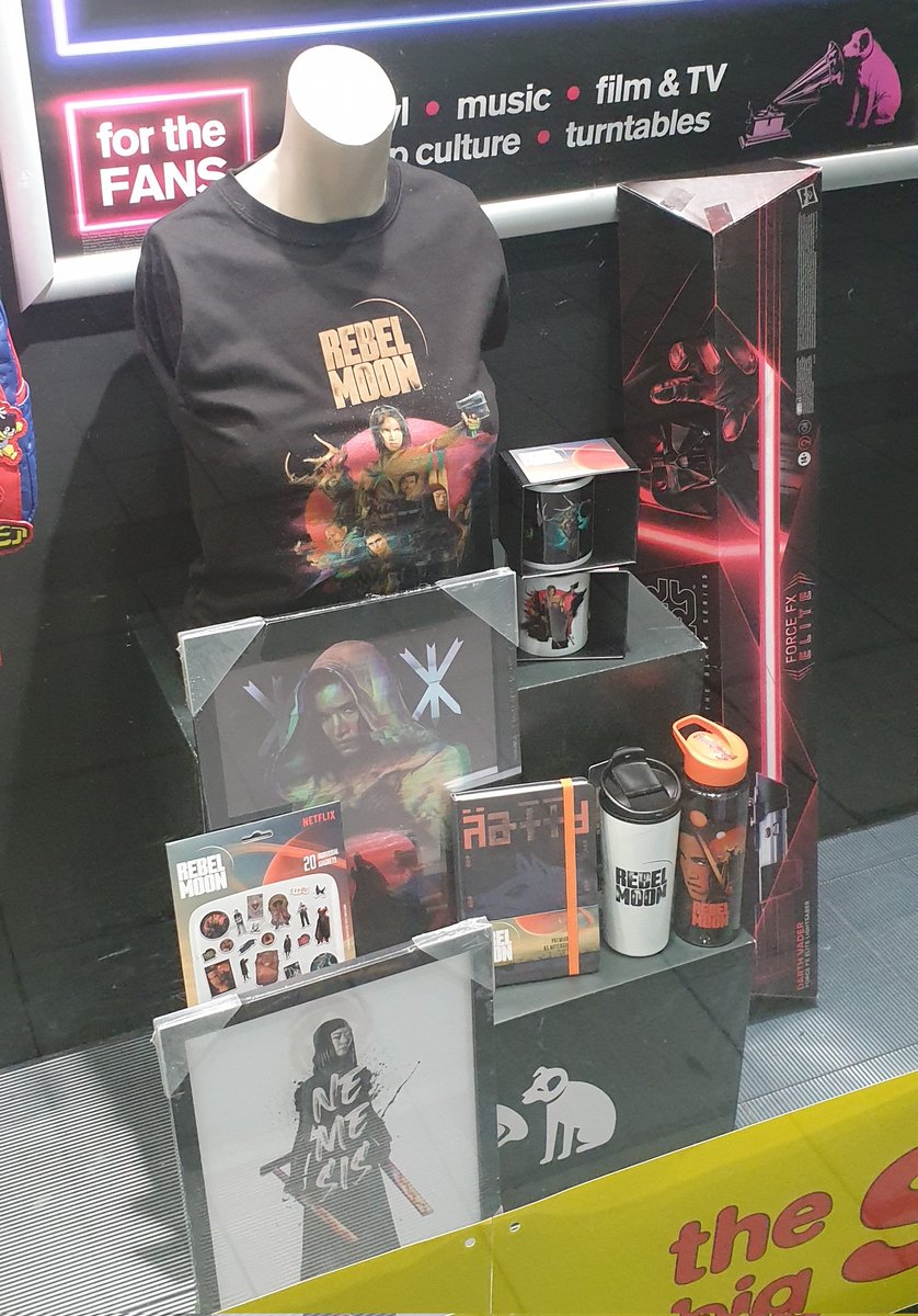 hmvBoston tweet media