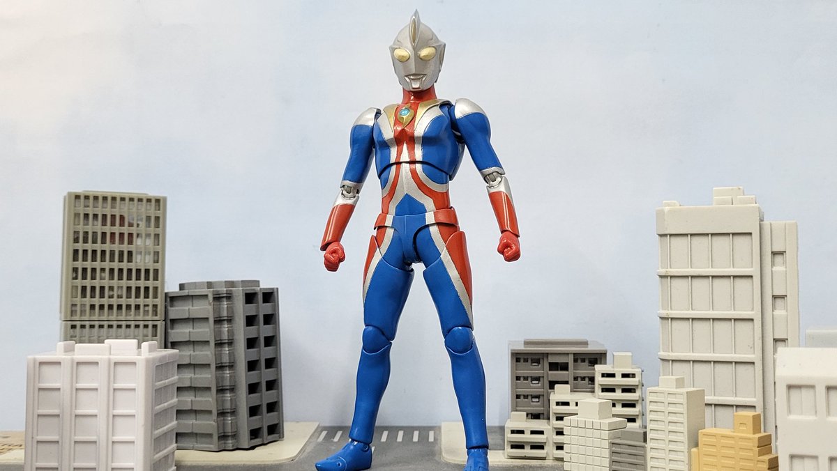 改造品S.H.Figuarts ウルトラマンコスモス エクリプスモード 改造品S.H.Figuarts ウルトラマンコスモス エクリプスモード