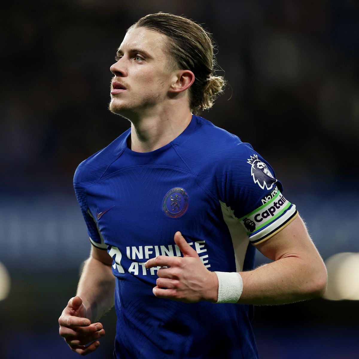 ChelseaFC_sam's tweet photo. He's the soul of this team. He's the only one in the current team who knows what it means to play for the Chelsea badge. He has a connection with the club. And he's doing so well. He is our midfield. He has played the role of an attacking mid and a defensive mid. He always makes the team move forward. 

Selling this guy, let alone to a direct rival is absolutely nonsense. I will never understand what goes on in our owner's minds. He'll get booed when he comes to his home stadium wearing a rival jersey like he ever had a choice in this. 

We splash so much money on buying other players that we have to end up selling our academy grads to sustain with FFP. We have one of the best academies in the world but we don't respect our academy grads. 

Pretty certain we would have splashed 100m on Conor had he played for another team. 

Terrible!
