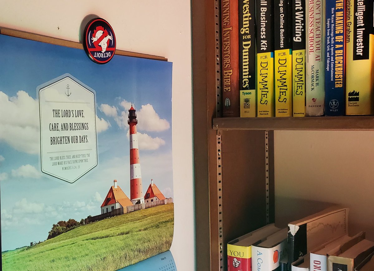 CoachUzoma's tweet image. It&apos;s Lighthouse Wisdom Sat and I&apos;m #CountingMyBlessings! 🏆 From my Motor City roots to marine discipline &amp;amp; entrepreneurial strides - it&apos;s all part of MY life, the good, bad &amp;amp; ugly. Each experience, a beacon of strength. What are YOU grateful for today?  #ReflectAndInspire #Wise