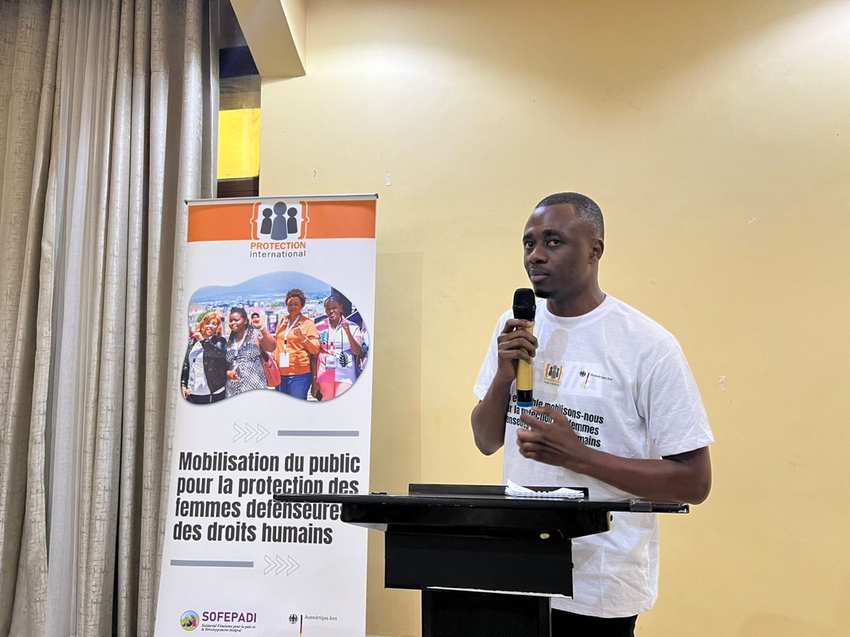 KatuseleJoseph's tweet photo. Recommandation: Le webactivist @ProvidenceBara3 appelle les DDH à maximiser l'opportunité offerte par les NTIC dans les plaidoyers ainsi que dans l'exploitation des instruments juridiques de protection de DDH
#ProtectionFDDH #RightsToDefend
@PI_AfricaHub @ProtectionInt @Sofepadi https://t.co/hJDxuRCKar