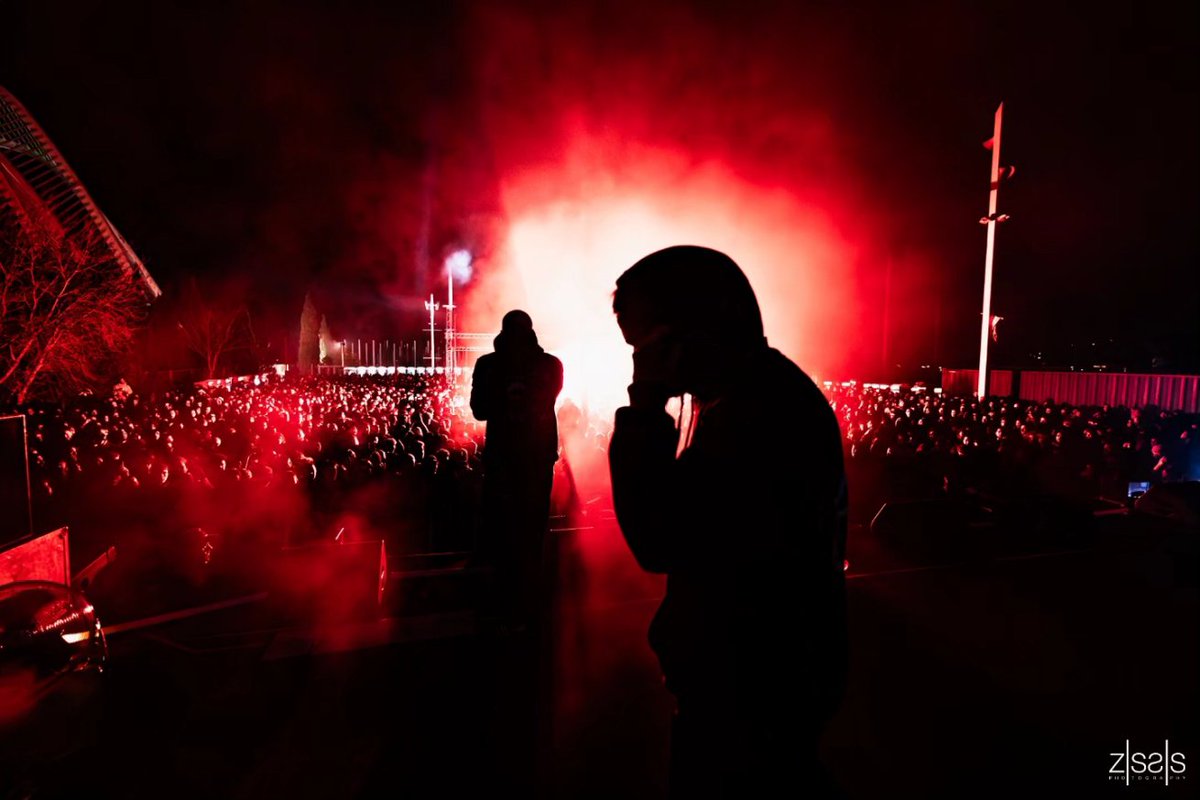 ZissisTsoubos's tweet photo. #bitapeis live in Athens
12/23 Oaka stadium open air https://t.co/ixXueZqumr