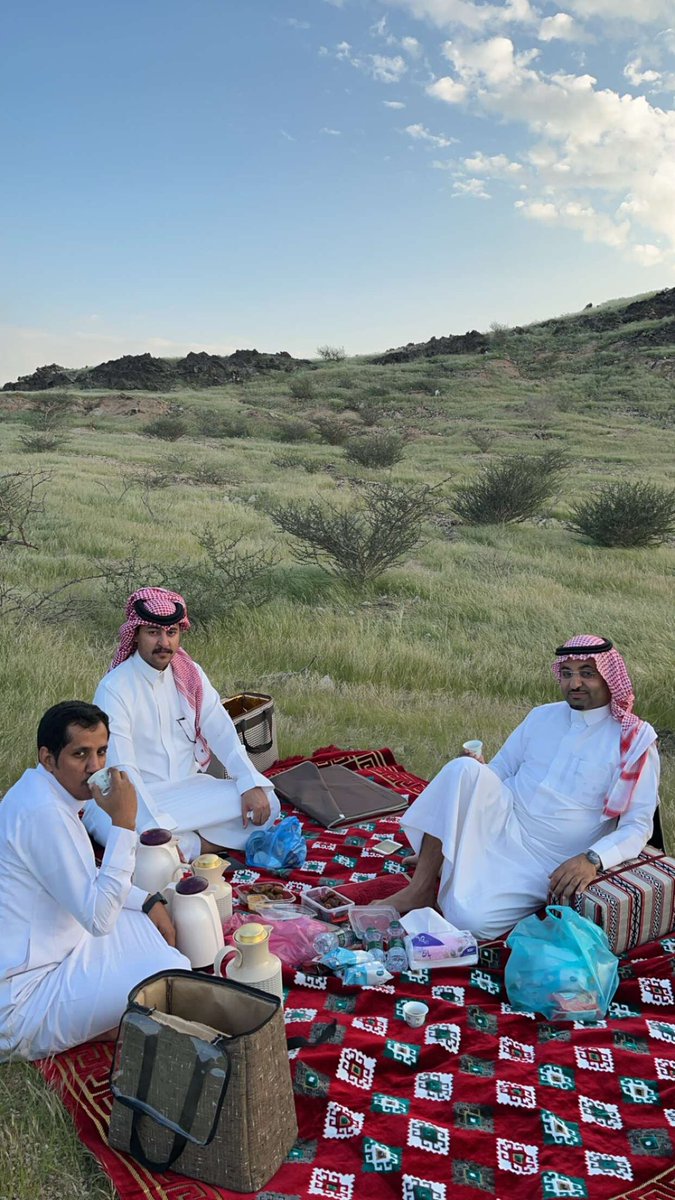 bader415's tweet photo. ربيع جده16-5-1445هجري خليص طريق الكامل وبعض الأماكن الربيعيه جوله ربيعيه مع الزملاء سعود بن ظافر الشهراني. و ثلاب بن سعد السبيعي و مشعل فالح العنزي   ⬇️ https://t.co/rWJ8nmeXdH