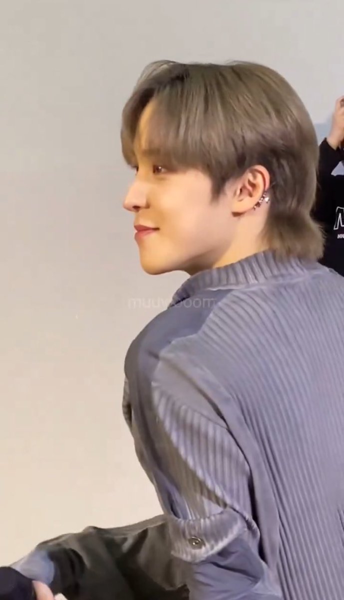 cw // dom top yvnho, sub bttm hwx, fem hwx, mommy kink, oral sex (hwx receiving), vaginal fingering &amp; sex, yvnho cums on her tits, implied aftercare. 

—

this is me pushing the “dom tops can call their sub bottom mommy” agenda.