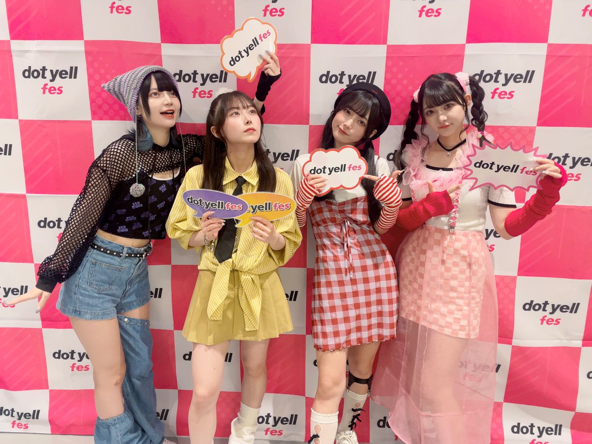 KYURUSHITE's tweet photo. 今年もたくさんのイベントに
出演させていただきました🎤

皆様の思い出の日はありますか？☺️
大きなステージにも
たくさん立たせていただきました♡

来年も1つ1つ全力で挑みます❣️
#きゅるして https://t.co/XUnOZwjTeD