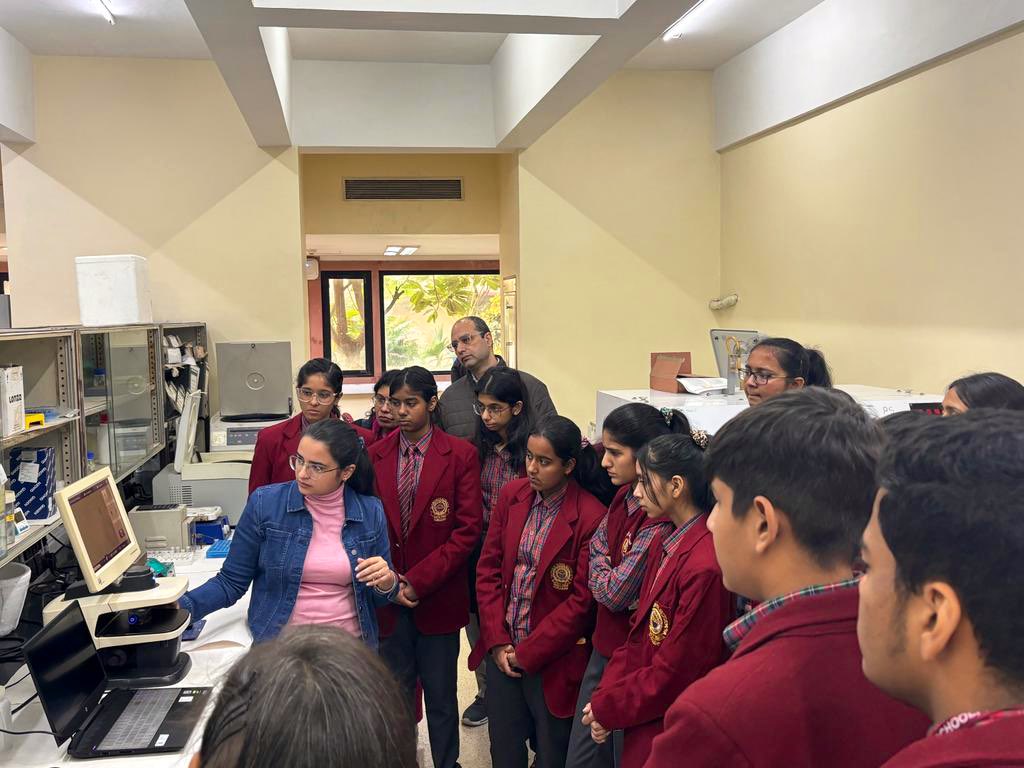 PsethNbrc's tweet photo. @DBT_NBRC 
Signing off 2023 with great achievements- 2 new PhD students joined the lab, 2 students submitted their thesis (one awarded degree), 3 res papers + many from collaborations, outreach to schools&amp; appreciated by peers. Looking forward for even better 2024 for the lab. https://t.co/aFtYKtXSuD