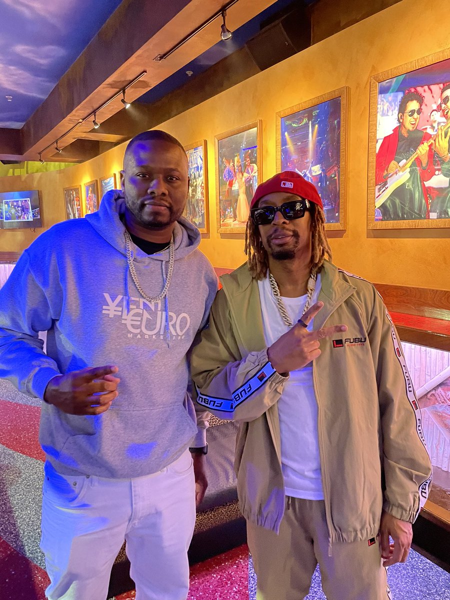 YenEuroMrktgINC's tweet photo. #YenEuroMarketingINC CEO Partied with @LilJon for the last Friday of 2023 at @OrlandoMangos #KingsOfCrunk https://t.co/9QlXoMVeYz
