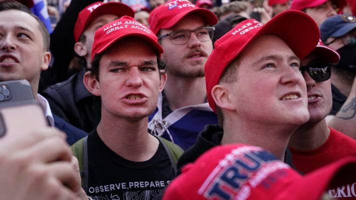 BlisterPearl's tweet photo. Angry, undereducated, fearful people are the easiest group to manipulate. https://t.co/nEXX0Ku3nl