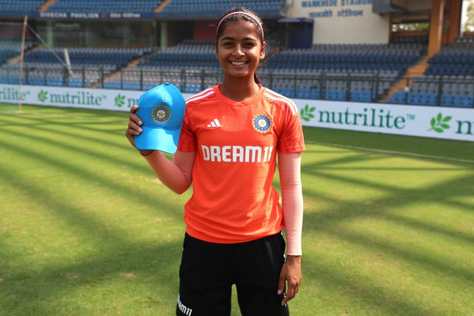  📹 Credits: Twitter/BCCIWomen