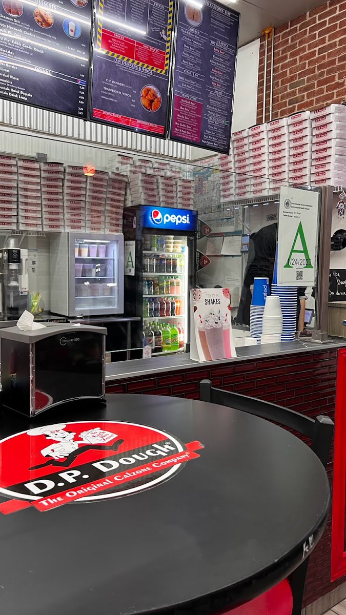 DPdoughTempe's tweet photo. Thank you, Brandi, for the ⭐️⭐️⭐️⭐️⭐️ Google review and pictures 📸! 

Order on our mobile app 📱 for exclusive offers and to earn D.P. Dough Loyalty Hearts ❤️ !

#TempeAZ #TempeArizona #ArizonaStateUniversity #ArizonaState #DPdoughTempe  #marinara #chickenparmazone https://t.co/4Gt8h3WP6z