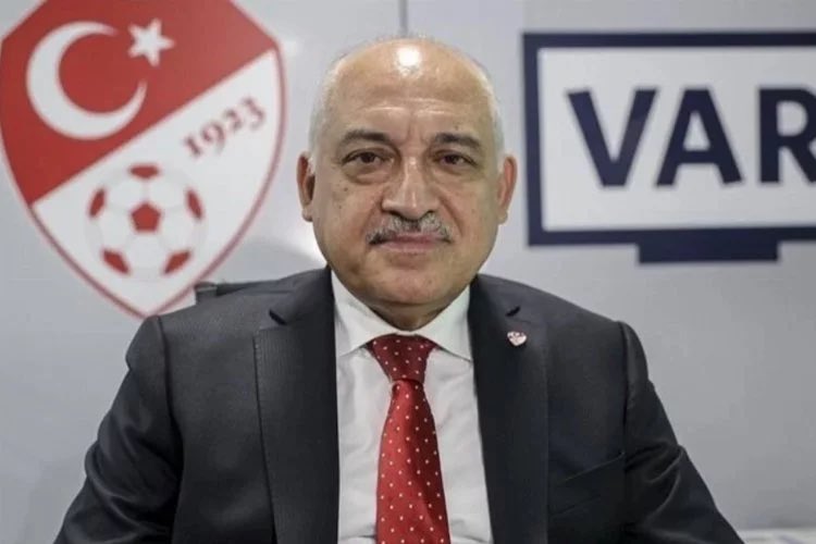 Mehmet Büyükekşi, Mustafa Kemal Atatürk’ün görevden aldırdığı ilk TFF Başkanı olarak tarihe geçti 😁