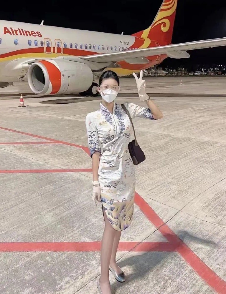 Luna空姐&校花 tweet media