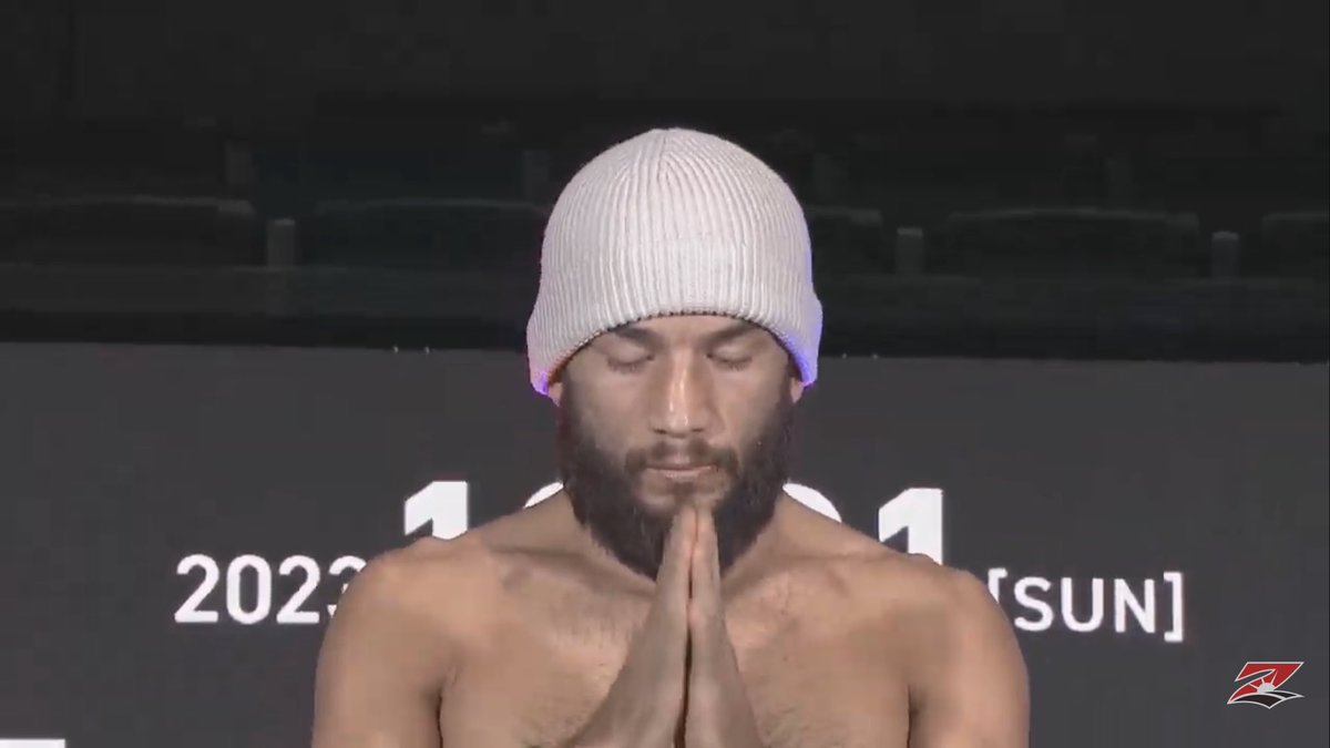 sharakiro's tweet photo. MMA計量結果です👩🏻‍💻

アーチュレッタが2.8キロオーバー！

#RIZIN45 https://t.co/fYUxQVYlod